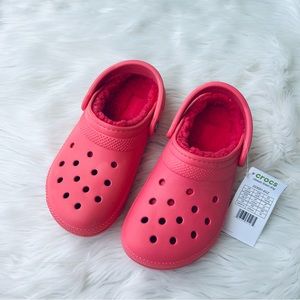 Crocs hot pink classic lined